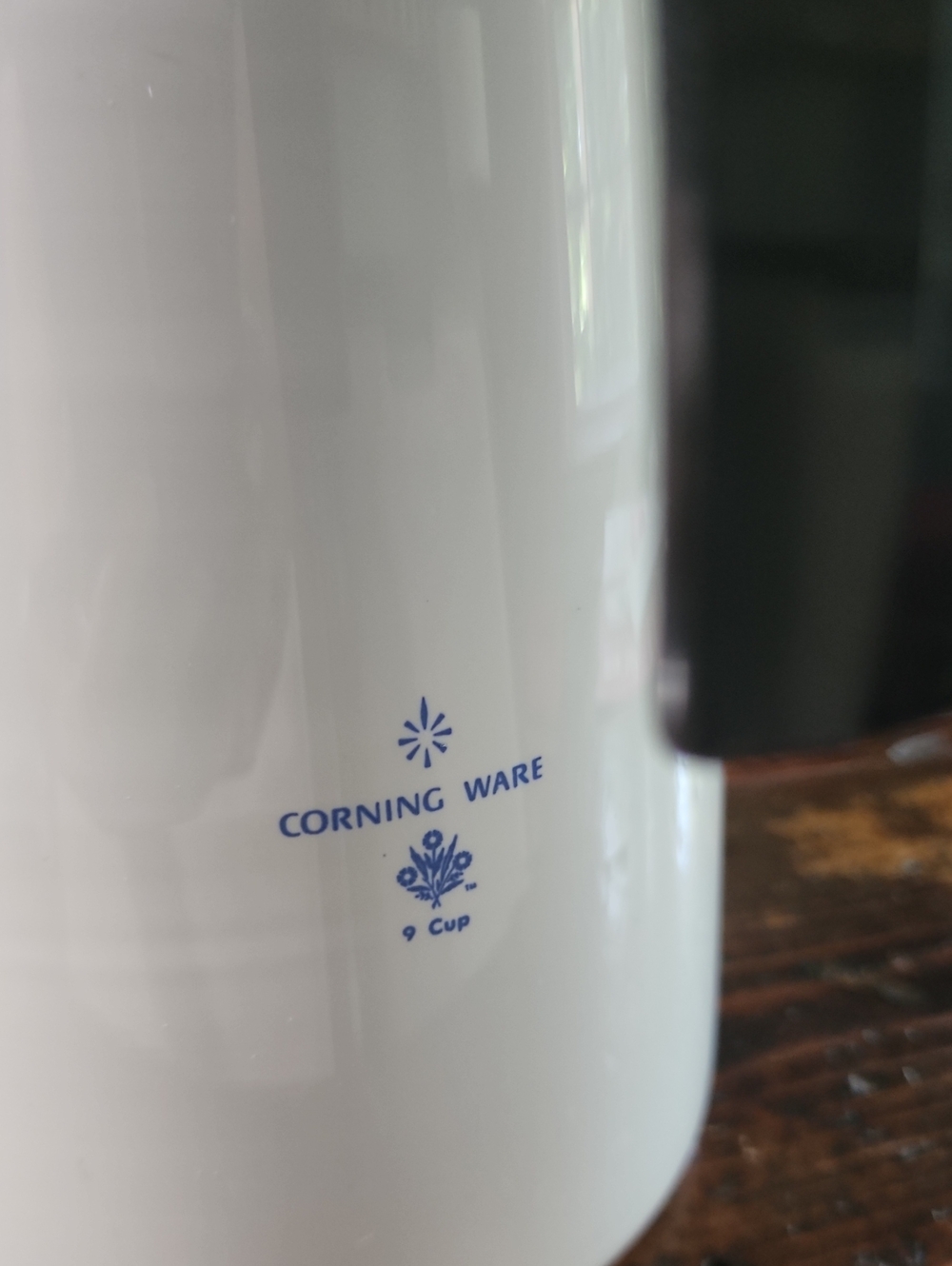 Like NewVintage CorningWare Blue Cornflower 9 Cups Stovetop Coffeepot Percolator - Picture 6 of 9